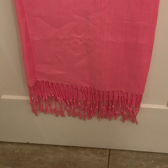 Pashmina Soft Pink Wrap - Picture 3 of 5